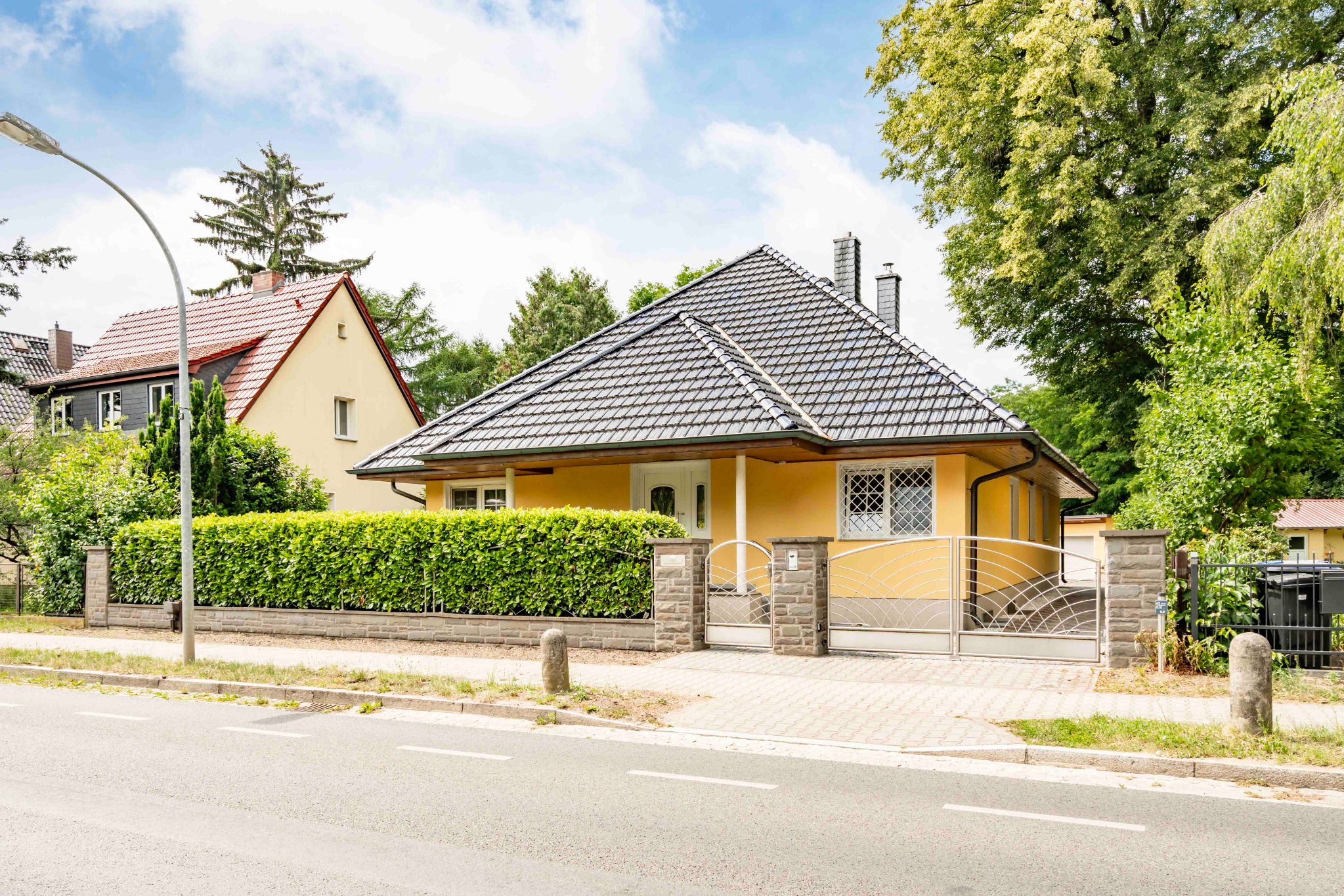 Straßenansicht des Hauses